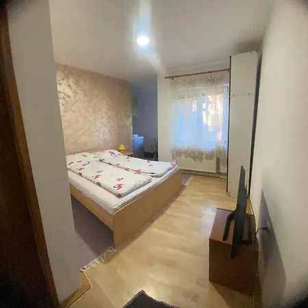 Nais * Ζλάτιμπορ