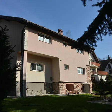 Apartment Nais